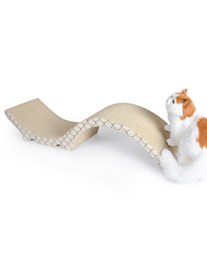 S shaped cat scratcher